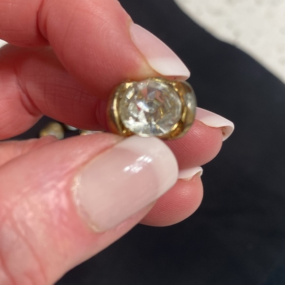 Vintage Crystal gold tone Buttons 8 buttons 1/2” wide shanked beautiful heavy - Picture 5 of 6